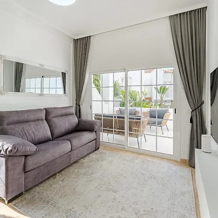 Luxury In With 3 Pools One Is Heated 1 Bedroom And 2 Beds Costa Adeje (Tenerife)